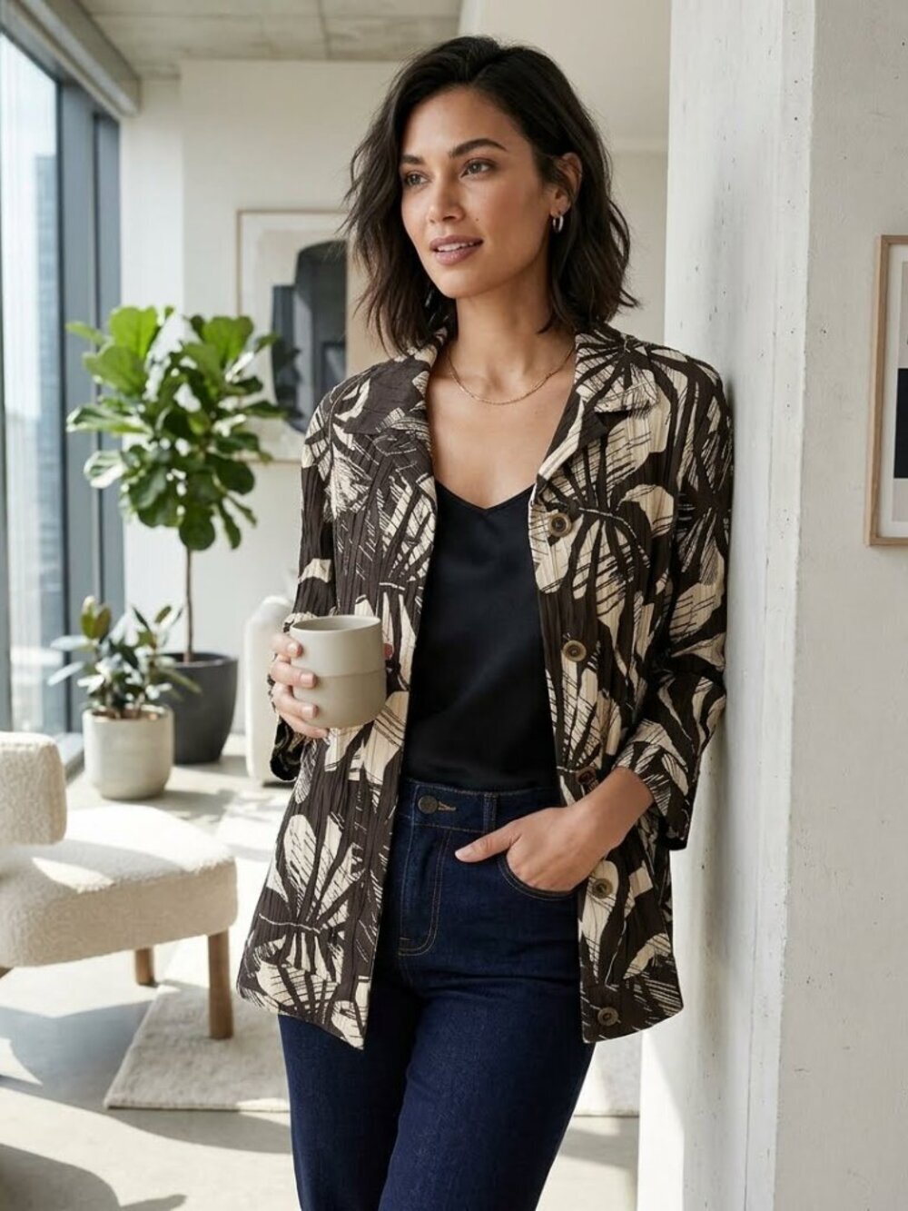Chico's Women Size 3/XL Black Tropical Pattern Textured Pleat Button Down Jacket